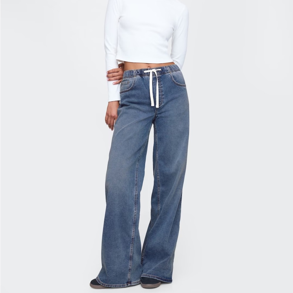GAP mid rise knit, easy, baggy Jeans with Drawstring Waist